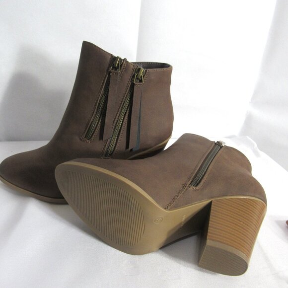 NEW BROWN VEGAN SUEDE BOOTS Sz 8  ZIPPER DETAILS STACK HEEL - Picture 4 of 5